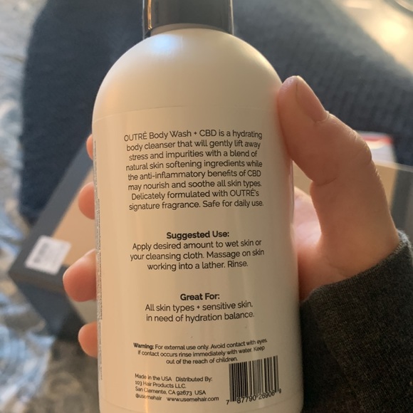 Hydrating body wash - Picture 2 of 2